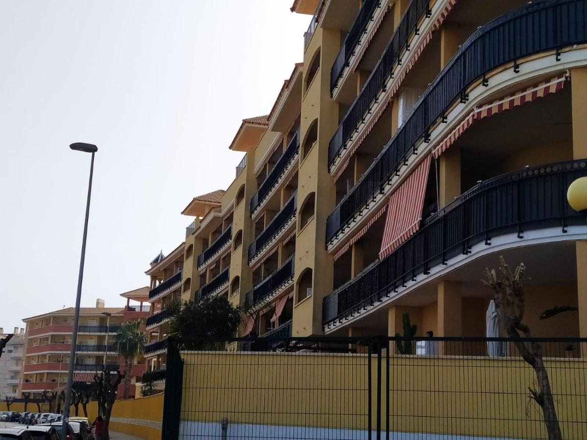 Apartamento En Playa Canet De Berenguer Canet d'En Berenguer Dış mekan fotoğraf